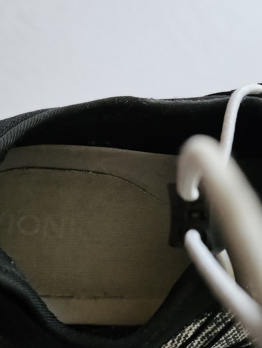 Vionic Alaina Active Sneaker Size 11 - Picture 6 of 6